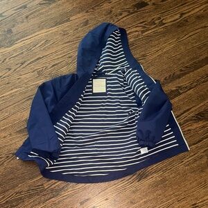 EUC Hanna Anderson size 8 Navy Striped Kids rain/wind Jacket